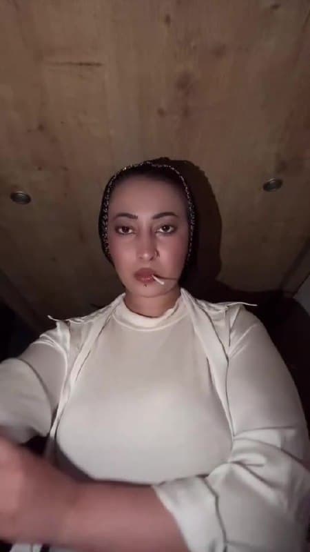 Bigo live: Gelisennn yoksam yokkk by @1102396521