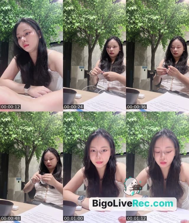 Bigo live: Studying by @huiyingwann